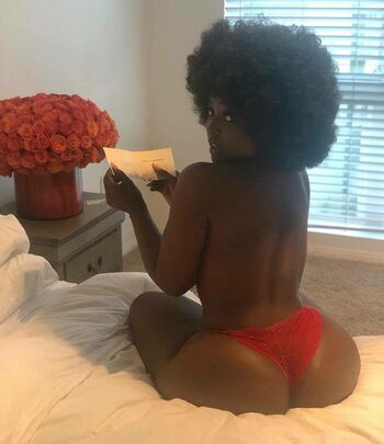 Amara La Negra