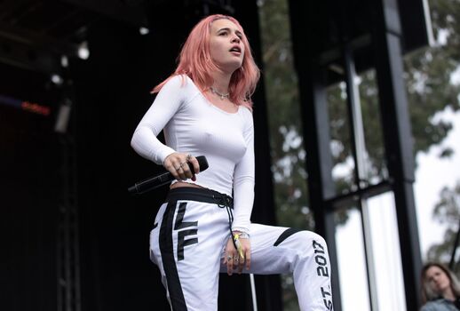 Bea Miller