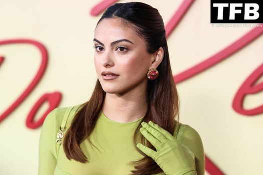 Camila Mendes