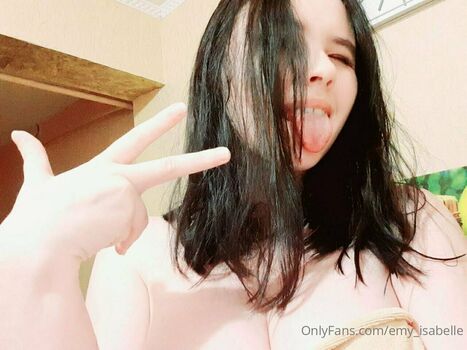 emy_isabelle