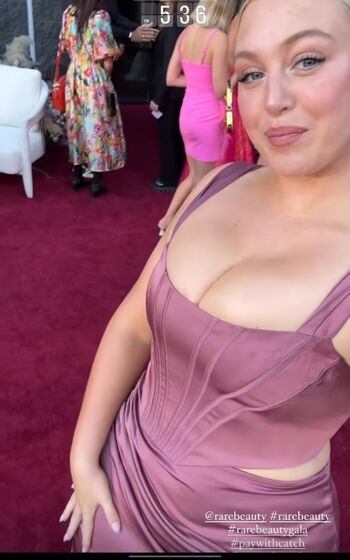 Iskra Lawrence