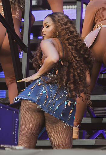 Iza Cantora