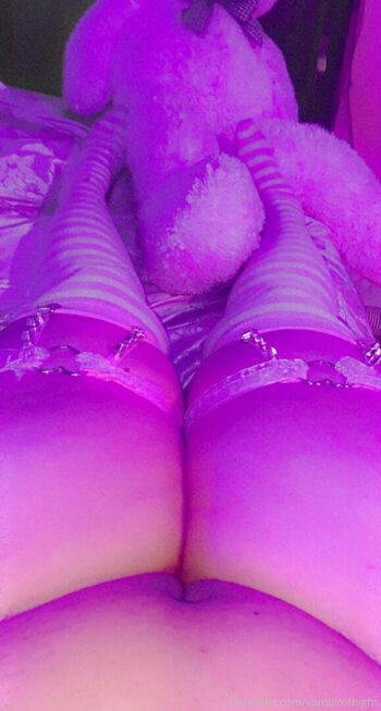 vampirethighs