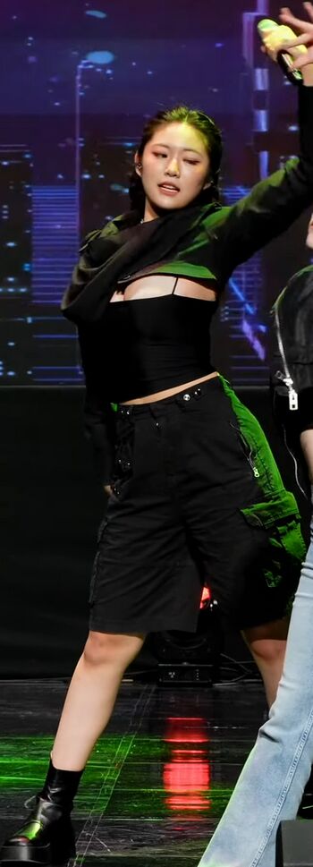 WomenK-pop